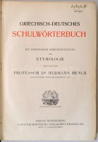 Dr. Hermann Menge: Griechisch-Deutsches Schulwörterbuch. Mit besonderer berücksichtigung der etymologie. Berlin-Schöneberg, é.n. (1903), Langenscheidtsche Verlagsbuchhandlung, XI+635 p. Német nyelvű. Kiadói félbőr kötés. Megviselt