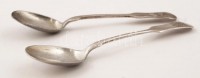 Ezüst (Ag.)  fagylatos kanál, jelzett, mesterjeggyel (VCD), gravírozott címerrel, h:14 cm (2×), nettó:55 g