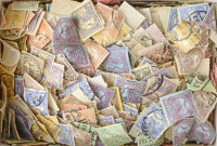 1-2 ezer db Turul bélyeg dobozban ömlesztve / 1-2 thousand Turul stamps in a box