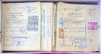 Több mint 400 db csomagszállító az 1960-1990 közötti időszakból dobozban. Közte különféle tarifák, bélyegek stb.