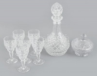 Kristály boros készlet (jelzett: Bohemia Crystal 24% PbO) ólomkristály, bonbonierrel, szép állapotban. m: 12-30 cm