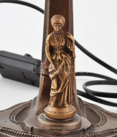 Dekoratív réz asztali lámpa, öntött réz figurával, csiszolt hibátlan búrával, működik, m:28 cm