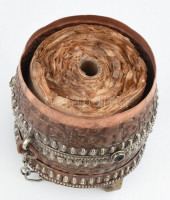 Tibeti imamalom. Réz,, fa, festett, papír. 25 cm
