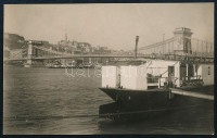 cca 1930 Kinszki Imre (1901-1945) budapesti fotóművész által feliratozott, vintage fotó a szerző hagyatékából (Bp., dunai látkép), 5x8,3 cm