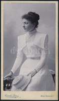 cca 1900 Antal Eliz, keményhátú fotó Csonka Géza marosvásárhelyi műterméből, hátoldalon a műterem képével, 15×8,5 cm