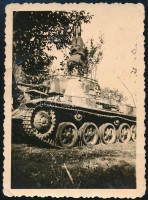 1940 Magyar 38M Toldi I harckocsi, fotó, kis törésnyomokkal, 8x6 cm / Hungarian 38M Toldi I tank, photo