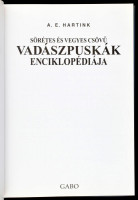 A. E. Hartink: Sörétes és vegyes csövű vadászpuskák enciklopdéiája. Ford.: Kiss Tamás. Bp., 1999, Gabo. Gazdag képanyaggal illusztrálva. Kiadói kartonált papírkötés, kissé foltos kiadói papír védőborítóban.