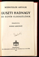 Schnitzler Arthur: Guszti hadnagy és egyéb elbeszélések. Ford.: Roboz Adnorné. Bp., 1914, Athenaeum. Aranyozott gerincű egészvászon-kötésben, a hátsó borítón kisebb folttal.