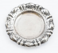 Ezüst (Ag) kerek tálka, jelzett, d: 9,6 cm, nettó: 36,2 g