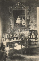 Budapest I. Erzsébet királyné emlékmúzeum, Erzsébet királyné íróasztala, belső (fa)