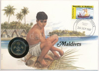 Maldív-szigetek 1982. 1R acél felbélyegzett borítékban, bélyegzéssel, német nyelvű leírással T:1 patinaMaldives 1982. 1 Rufiyaa steel in envelope with stamp, cancellation and a prospectus in german C:UNC patina