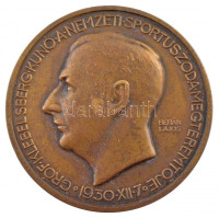 Berán Lajos (1882-1943) 1930. 'Gróf Klebelsberg Kunó, a Nemzeti Sportuszoda megteremtője 1930.XII.7. / Magyar Úszó Szövetség 1907' Br emlékérem, peremén 'Ludvig Budapest' gyártói jelzéssel (50mm) T:2HP 1442.