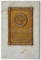 1935. 'A legjobb tornászcsapat testnevelési tanárának - Budapest 1936 Márc 29. - KISOK' Br sportplakett (100x65mm) márványtalapzaton (155x104mm) T:2