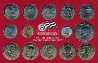 Amerikai Egyesült Államok 2008D 1c + 5c + 10c + 25c '50 Állam Negyeddollárosok' (5xklf) + 1/2$ 'Kennedy' + 1$ 'Sacagawea' + 1$ 'Elnöki Dollár Program' (4xklf). Karton dísztokban T:1USA 2008D 1 Cent + 5 Cents + 10 Cents + 25 Cents '50 State