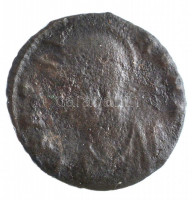 Római Birodalom / Cyzicus / I. Constantinus 331-334. AE3 Cu (1,59g) T:2-,3 Roman Empire / Cyzicus / Constantine I 331-334. AE3 Cu 'VRBS ROMA / ** - dot gamma SIS dot' (1,59g) C:F RIC VII 119
