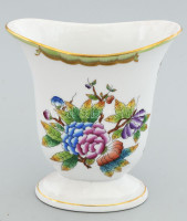 Herendi Viktória mintás lapított váza. Jelzett, hibátlan, m: 12,5 cm