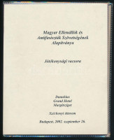 2002 Bp., Magyar Ellenállók és Antifasiszták Szövetségének Alapítványa, Jótékonysági vacsora a margitszigeti Danubius Grand Hotel Széchenyi éttermében. Fényképalbum 12 db színes fotóval, a hátoldalon jelzettek (Izsák Éva